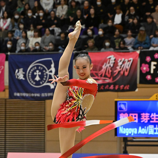 鶴田芽生選手の写真