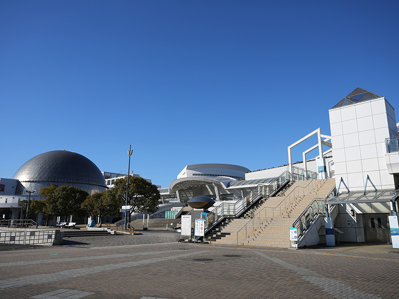 名古屋港水族館の外観