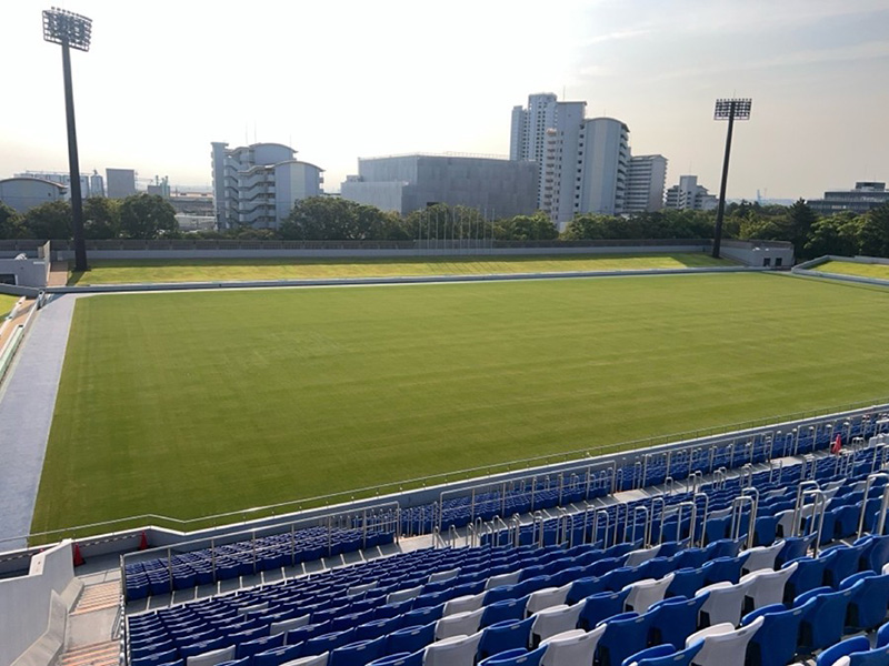 名古屋市港サッカー場のグラウンドの写真