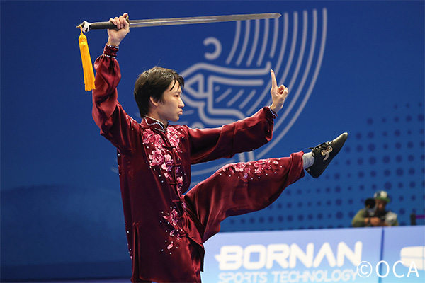 武術太極拳の競技風景