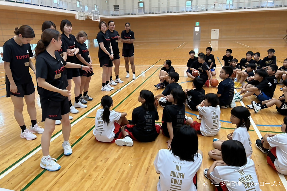 トヨタ自動車アンテロープスによる子供向けのバスケットボール教室の様子１